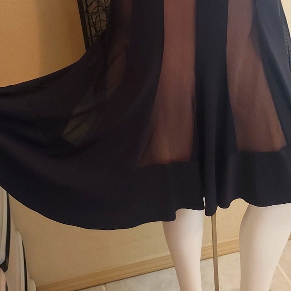 Maggie London Petites mid length dress - Picture 12 of 16